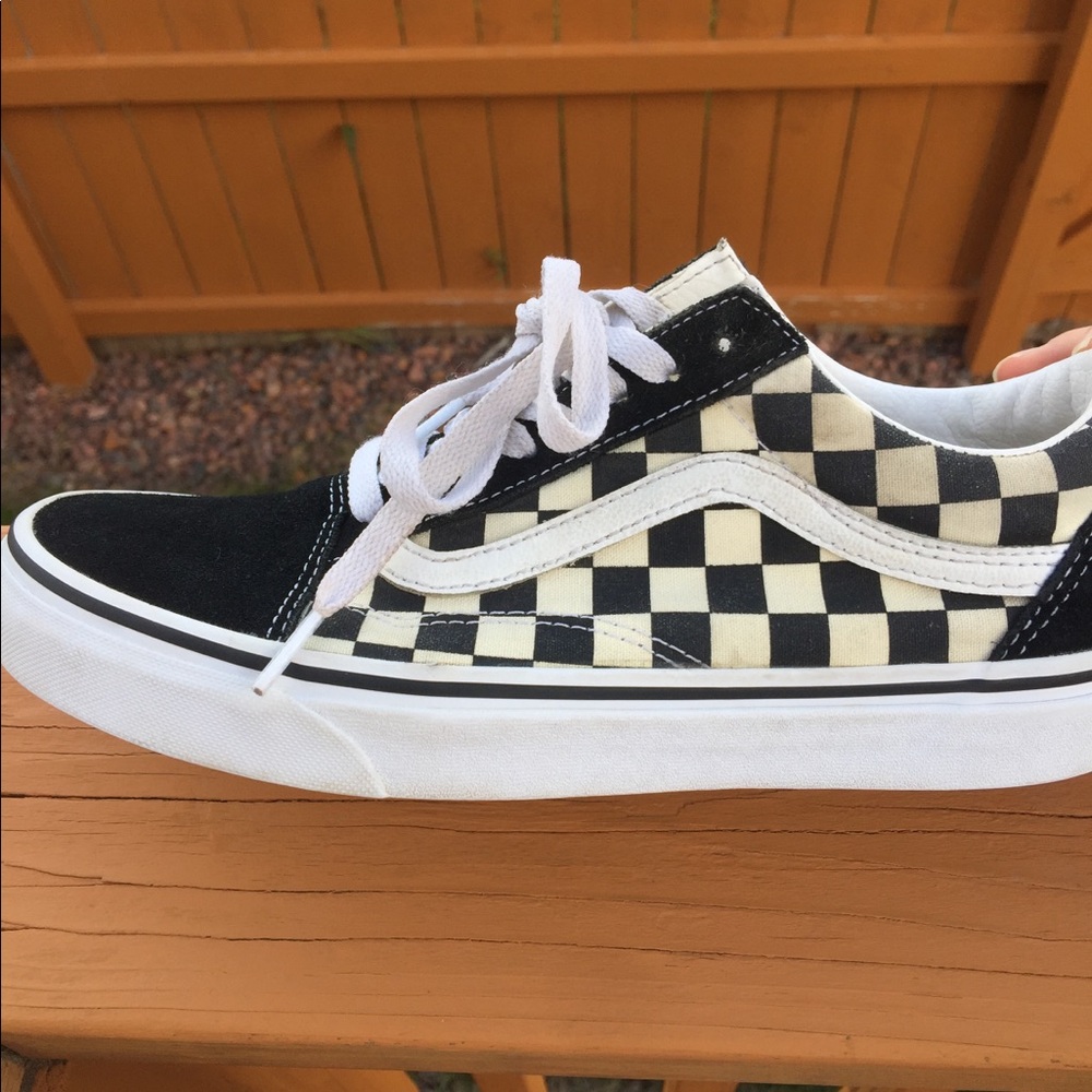 Checkered Vans! ๐ป๐ - Picture 5 of 5